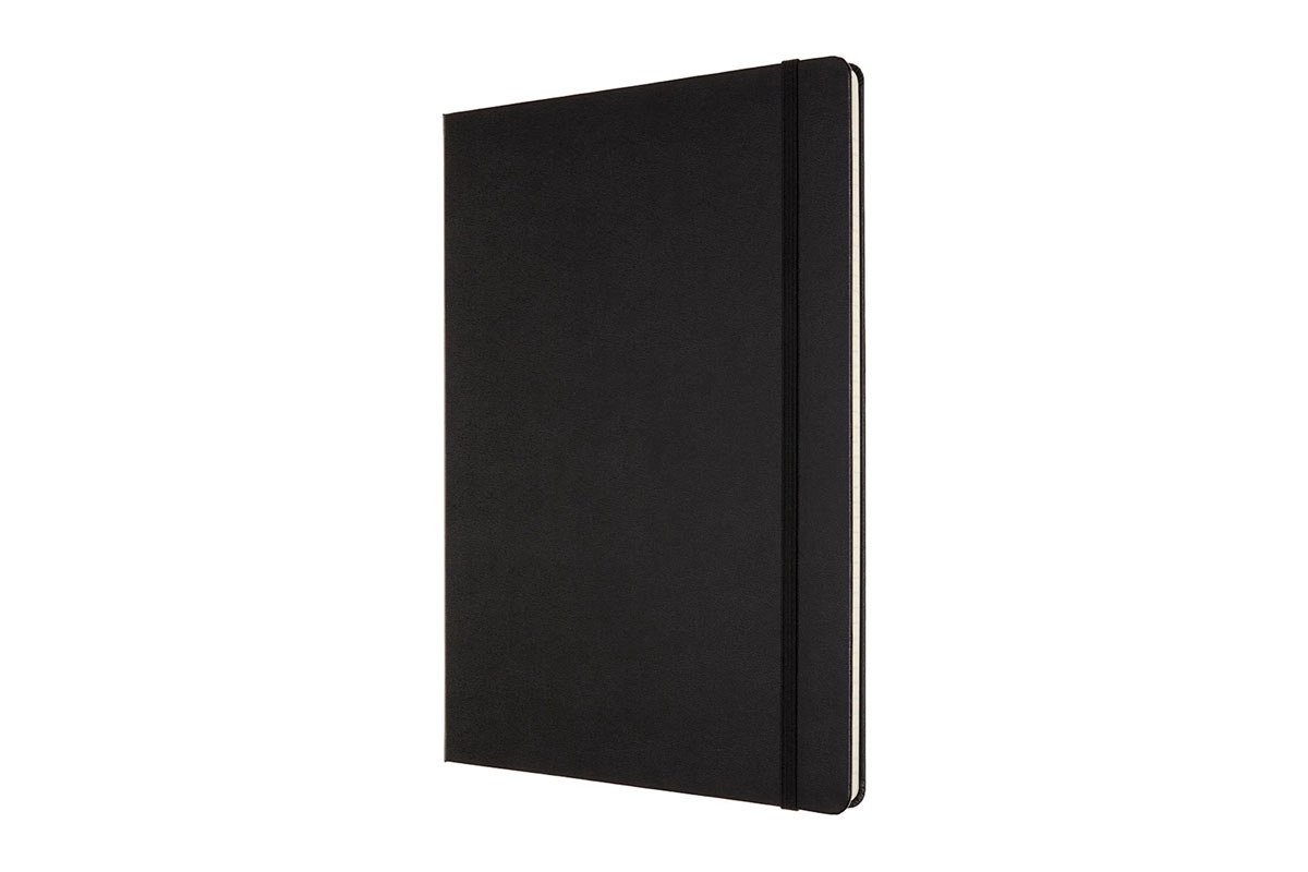 Een Moleskine Professional Ruled Hardcover Notebook A4 Black koop je bij Moleskine.nl